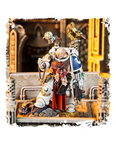 40K: SPACE MARINES - PRIMARIS APOTHECARY